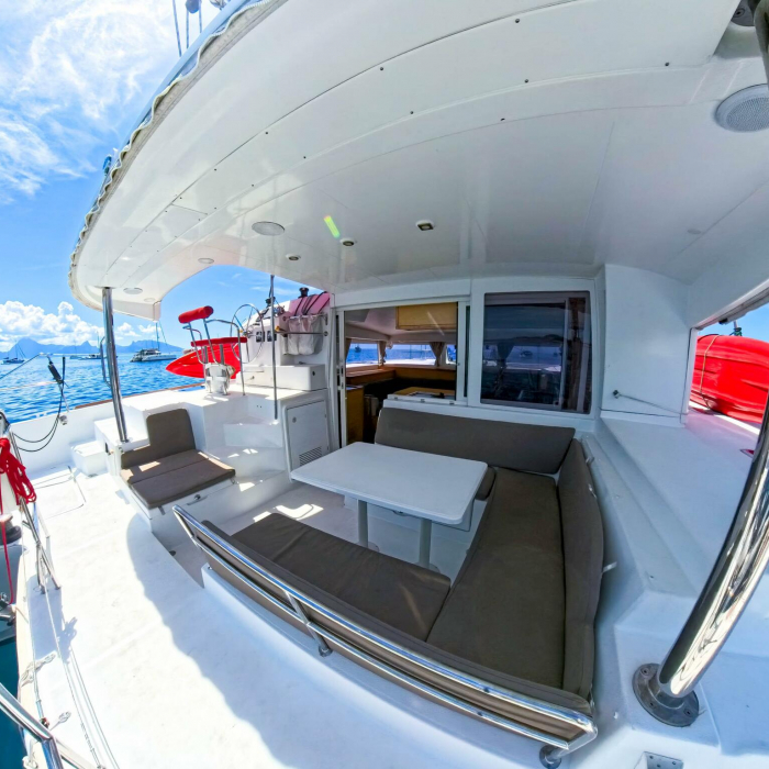 Poe Reva | Lagoon 400 S2 photo 21