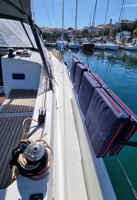 Bella Mia | Sun Odyssey 380 photo 5