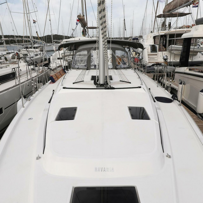 Levente | Bavaria C42 photo 36