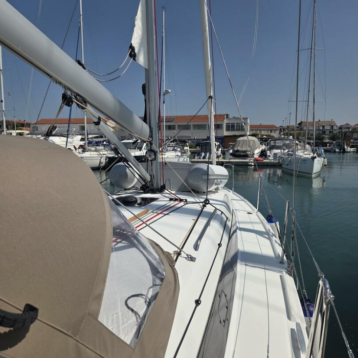 Ancsika | Sun Odyssey 380 photo 8