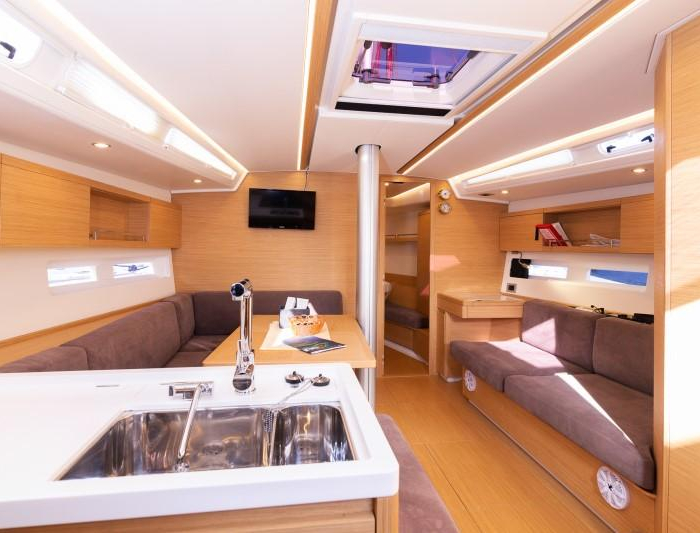 Sportski Vuk 44 | Grand Soleil 44 photo 19