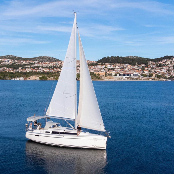 Cleopatra | Bavaria Cruiser 33 photo 11