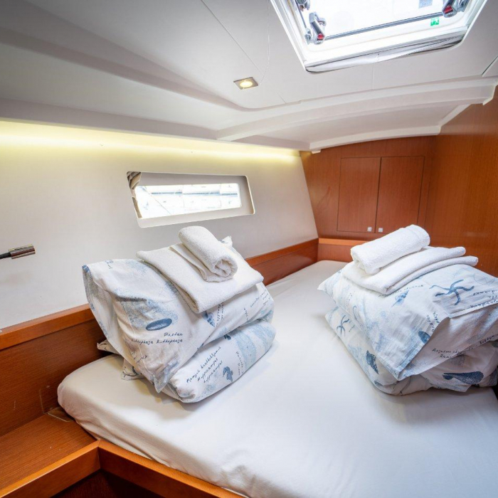 Nesi 2 | Oceanis 45 photo 10