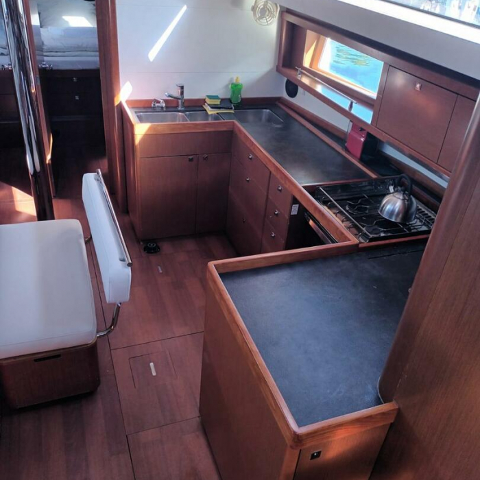 LUNA ROSSA | Oceanis 48 LR photo 5