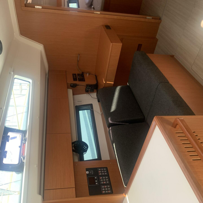 Maia | Bavaria C42 photo 12