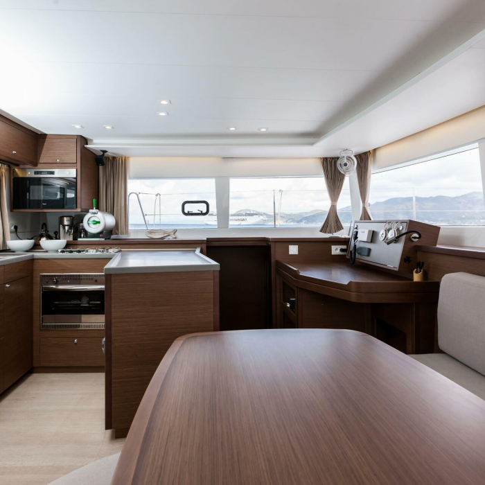 Harael | Lagoon 450 Flybridge photo 20
