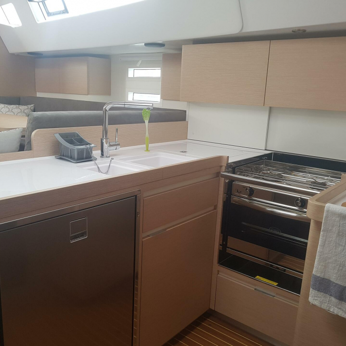 April | Elan 50 Impression photo 22