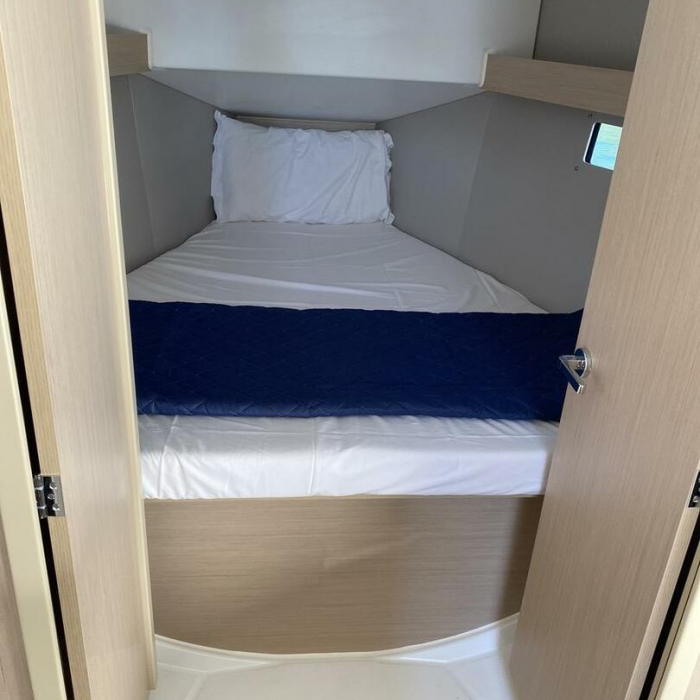 Angelica | Oceanis 34.1 photo 16