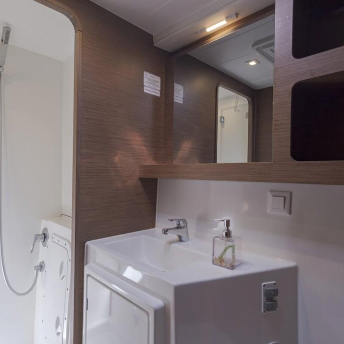 Orlan | Lagoon 42 photo 5