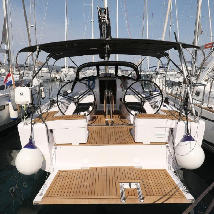 Twitter | Elan E4 photo 5