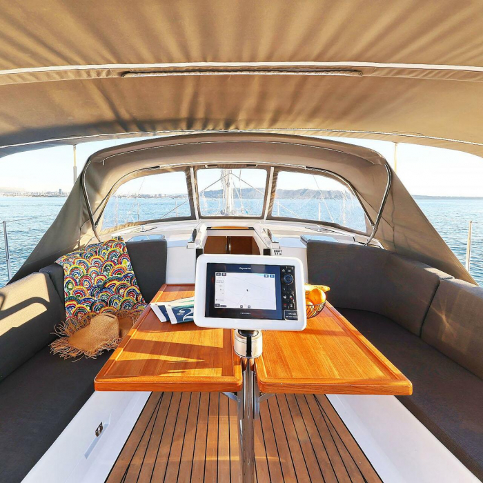 Amelie | Hanse 360 photo 27