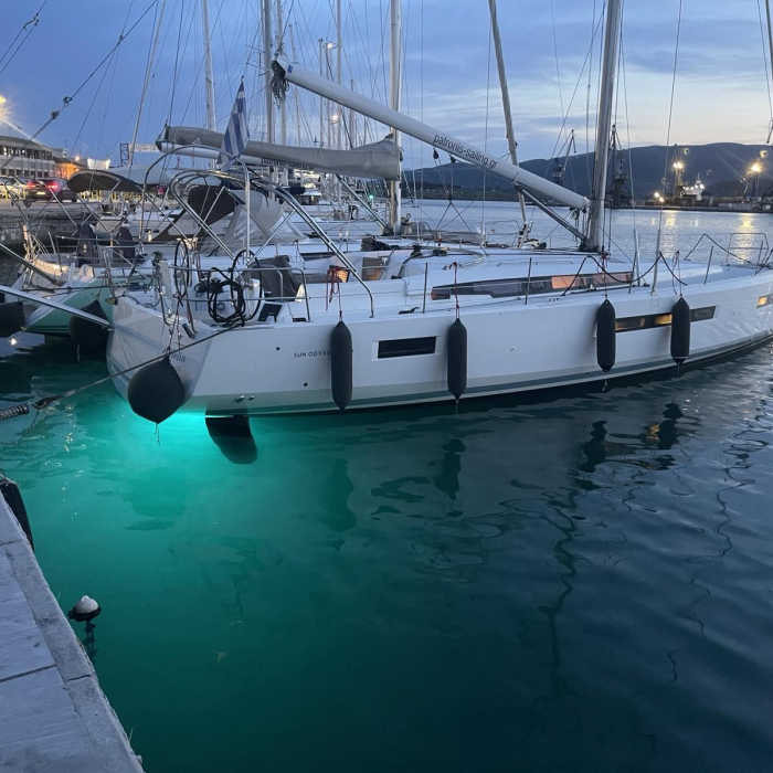 Helia (A/C, Gen. 10kVA, Electric Winch NEW 2022) | Sun Odyssey 490 photo 5