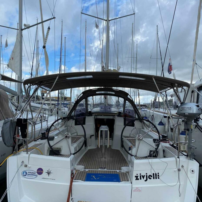 živjelli | Sun Odyssey 389 photo 3