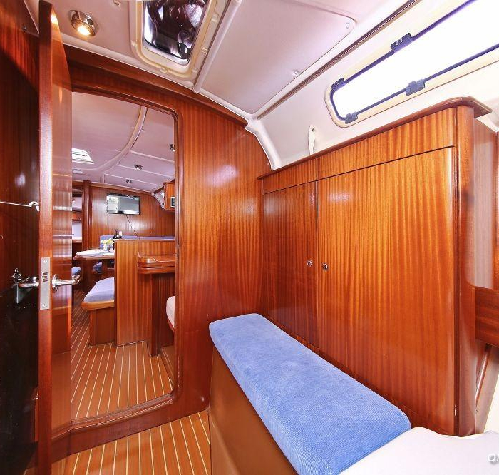 Scorpion | Bavaria 44 photo 51