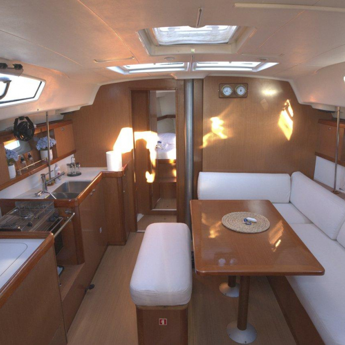 Aias | Oceanis 43 photo 11