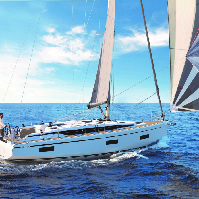 Supereva | Bavaria C42 photo 2