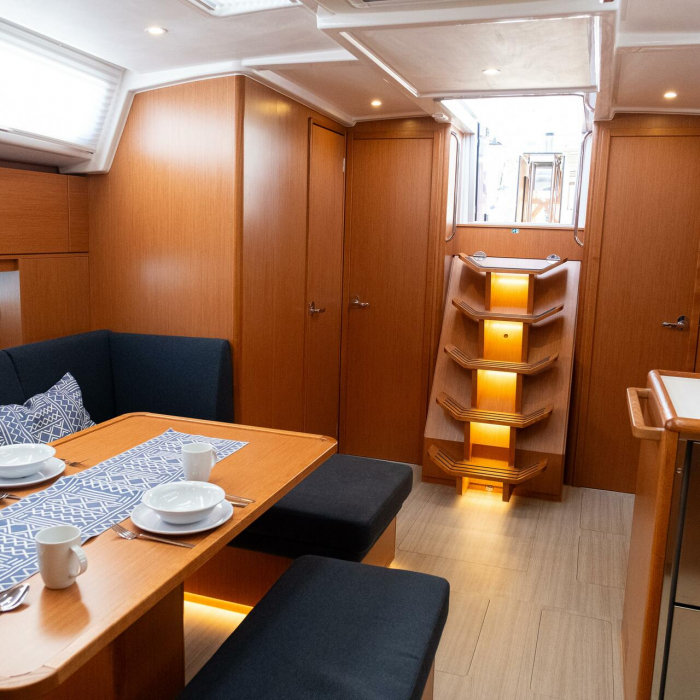 Iris | Bavaria C46 photo 11