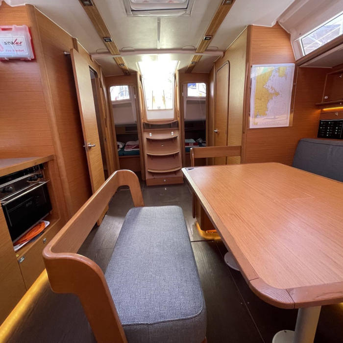 Sweet | Dufour 430 GL photo 14