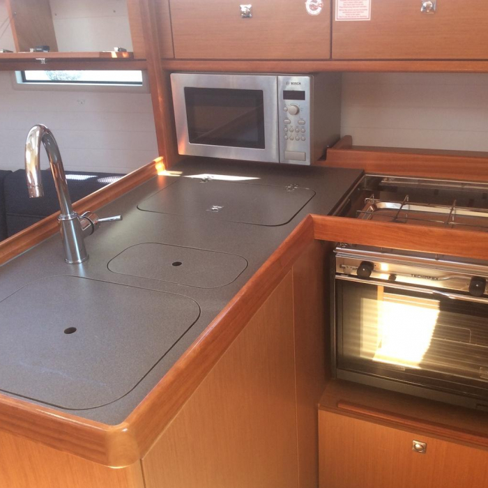 Elnath | Bavaria Cruiser 37 photo 13