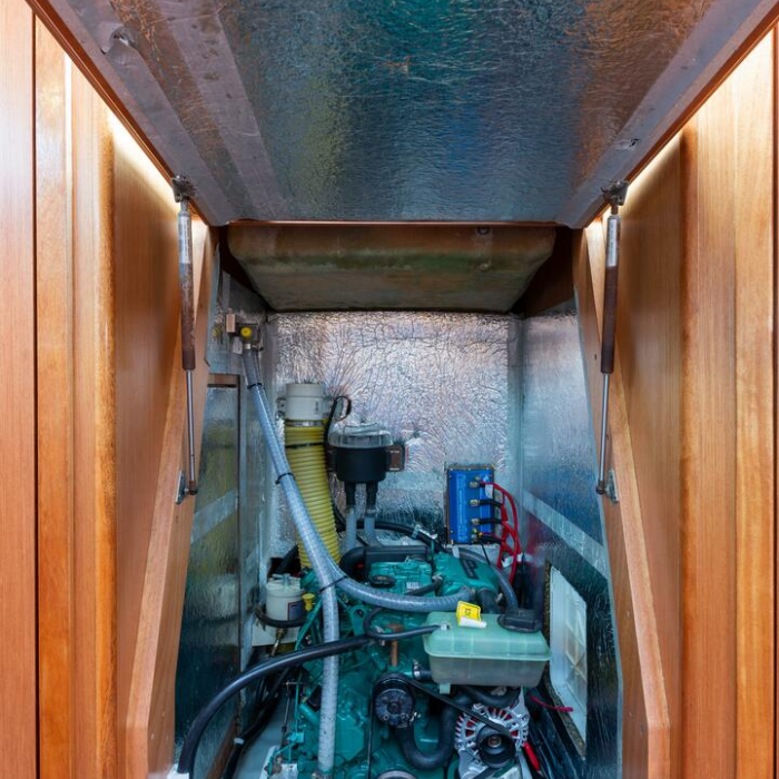 Jack Of London | Bavaria 37 photo 25