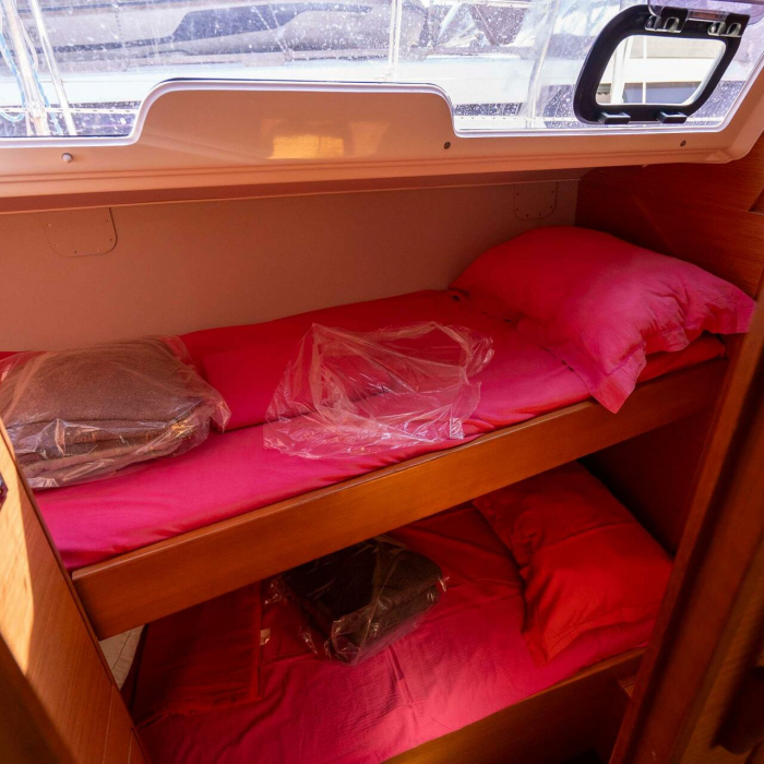 MAËLYS_DB | Dufour 430 GL photo 9