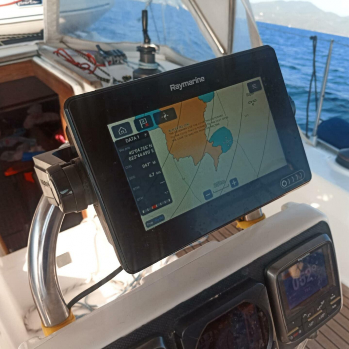 9 Muses | Hanse 342 photo 4