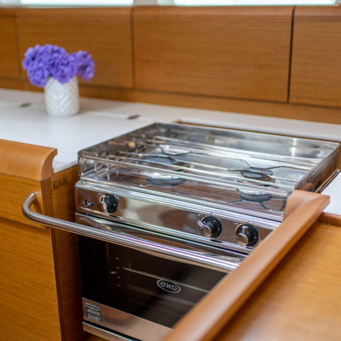 Ciao Bao | Sun Odyssey 519 photo 13