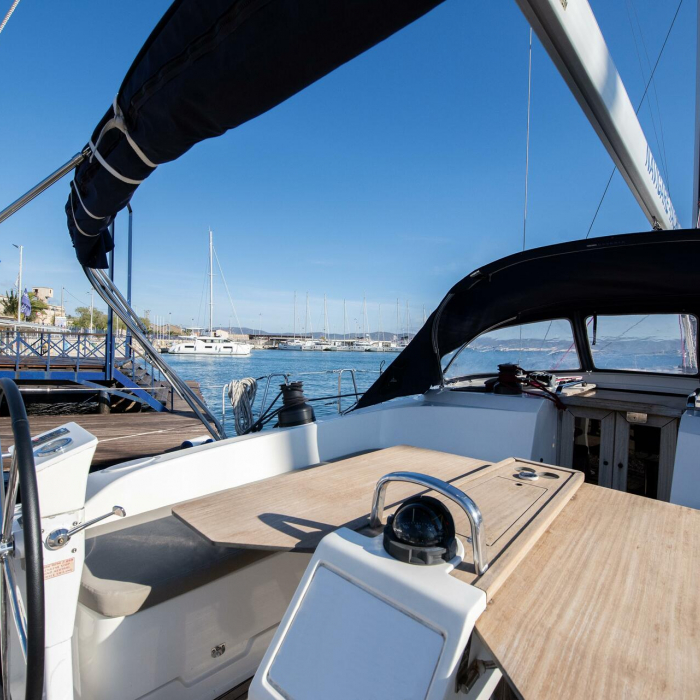 Wild At Sea | Bavaria cruiser 51 photo 9