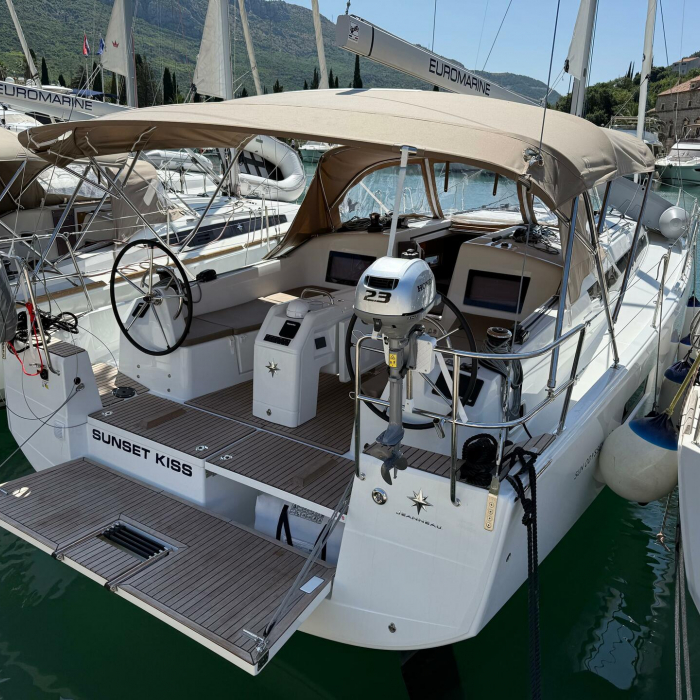 Sunset Kiss | Sun Odyssey 410 photo 1