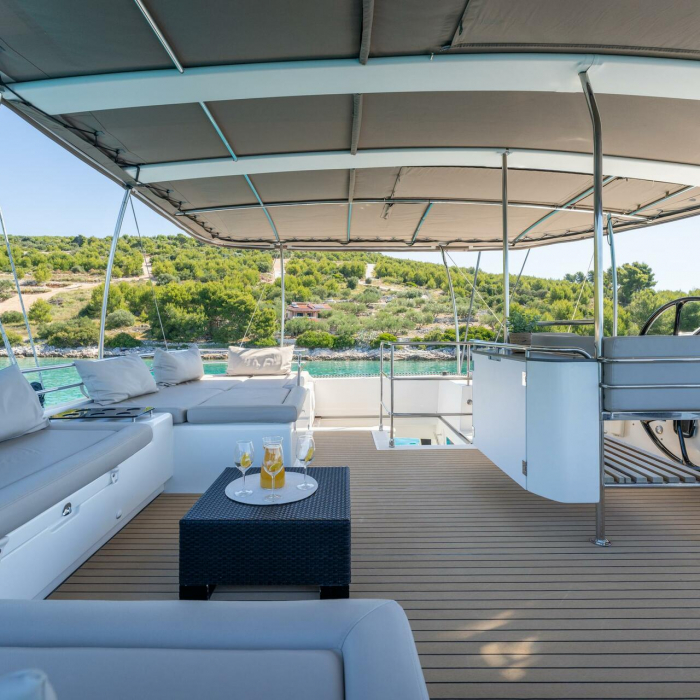 Cool Change | Lagoon 560 photo 8