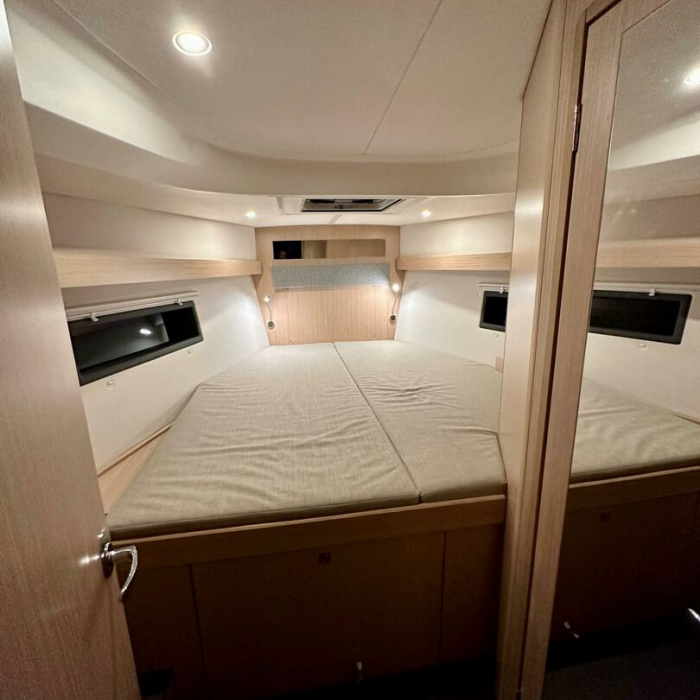 Ermis | Bavaria C42 photo 9