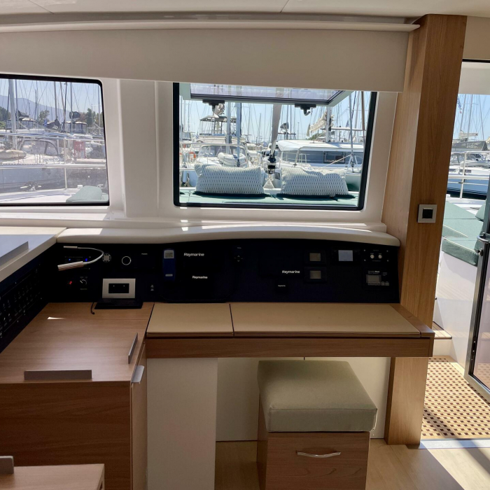 Romar IV | Bali 4.8 photo 14