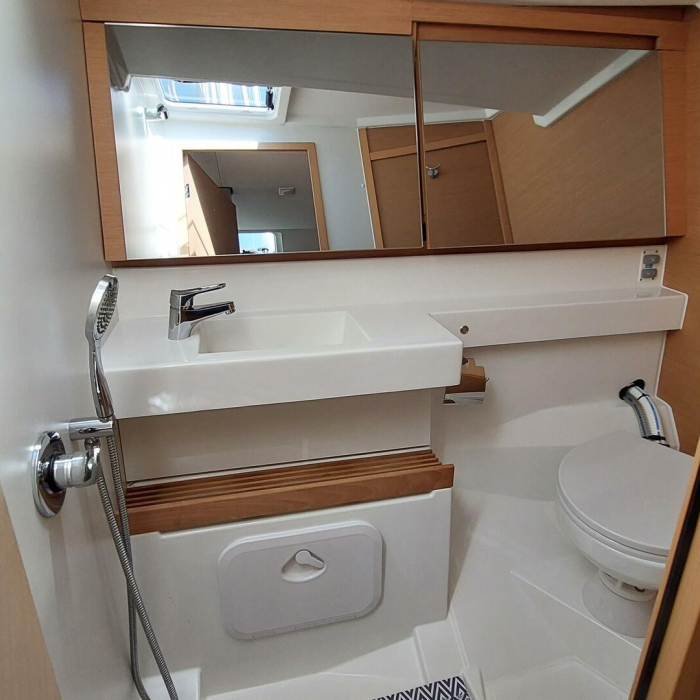 Aquilante | Sun Odyssey 440 photo 6