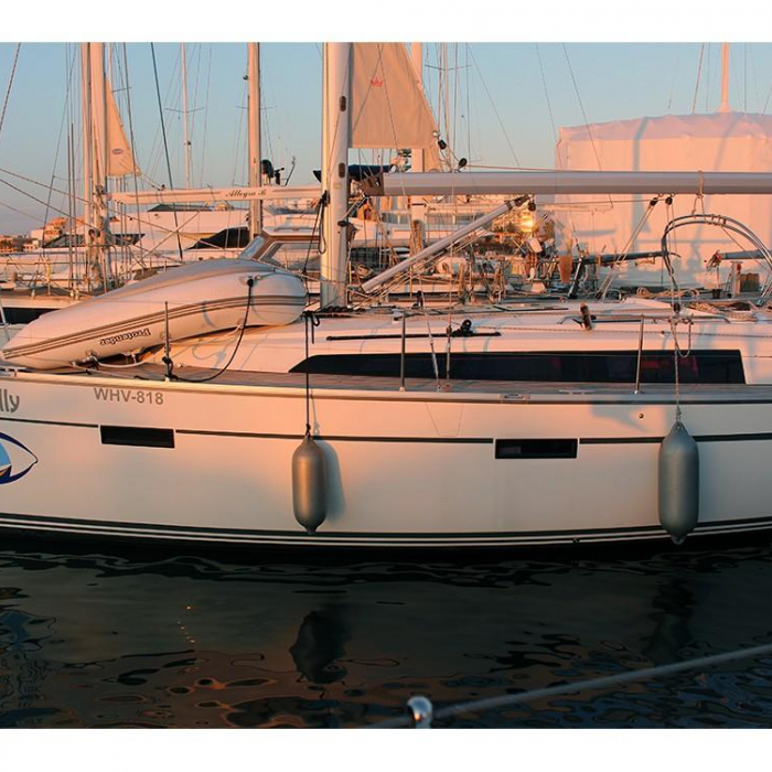 Chilly Lilly | Bavaria Cruiser 37 6 photo 4
