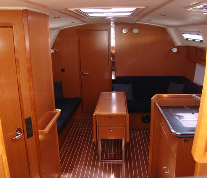 NU GA | Bavaria Cruiser 36 photo 3