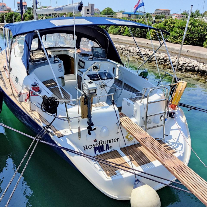 Rose Runner | Oceanis Clipper 461 photo 4