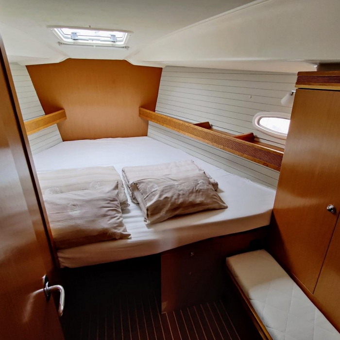 Gin & Tonic | Bavaria 47 Cruiser photo 11