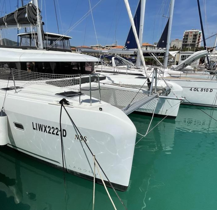 Bellatrix | Lagoon 42 photo 6