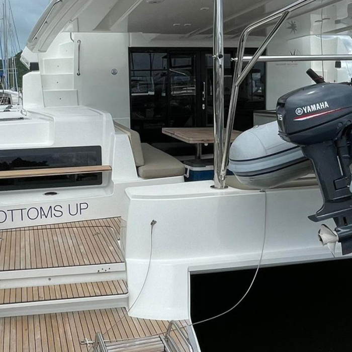 Bottoms up | Lagoon 50 photo 9