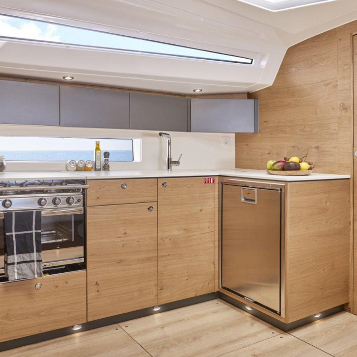 Hangover | Elan Impression 45 photo 27