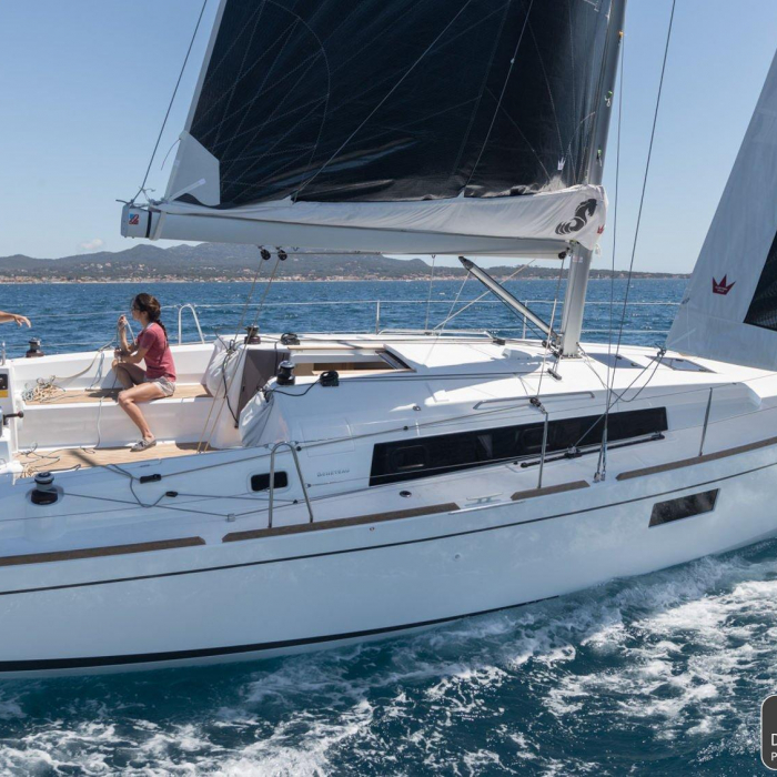 Tamara | Oceanis 38.1.2 photo 7