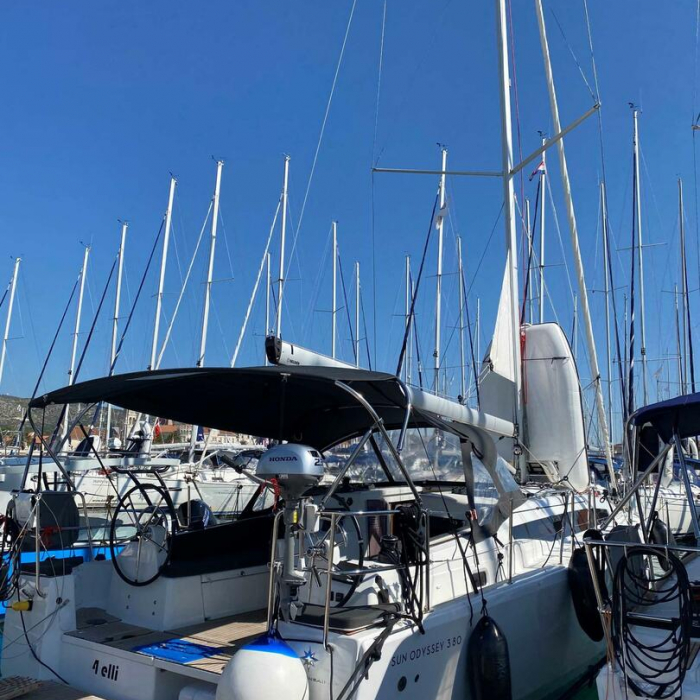 4 elli | Sun Odyssey 380 photo 2