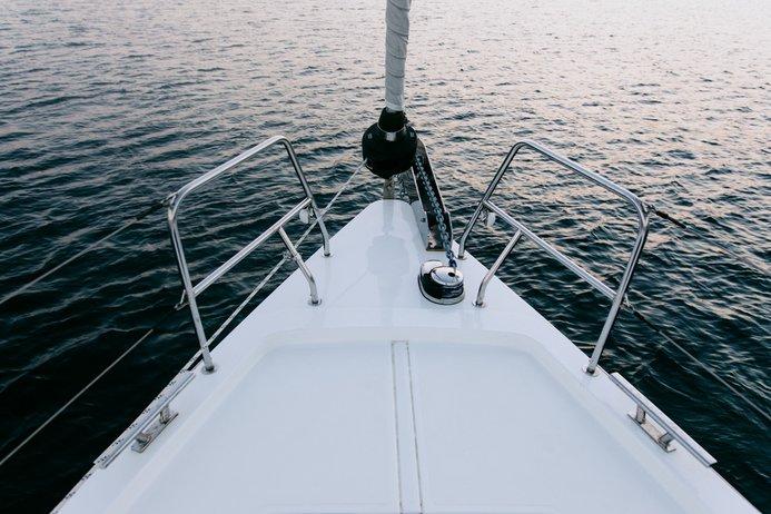 Elli | Bavaria C57 photo 21