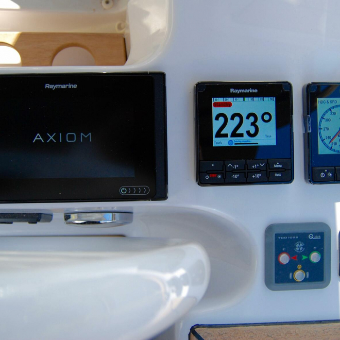 Betelgeuse (Electric Heads, Inverter) | Elan Impression 45 photo 16