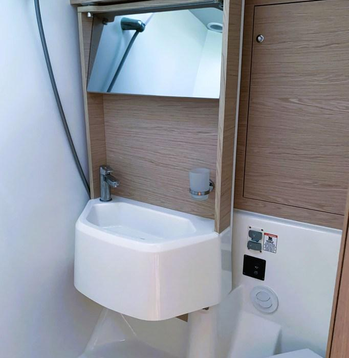 Lima | Oceanis 51.1 photo 3