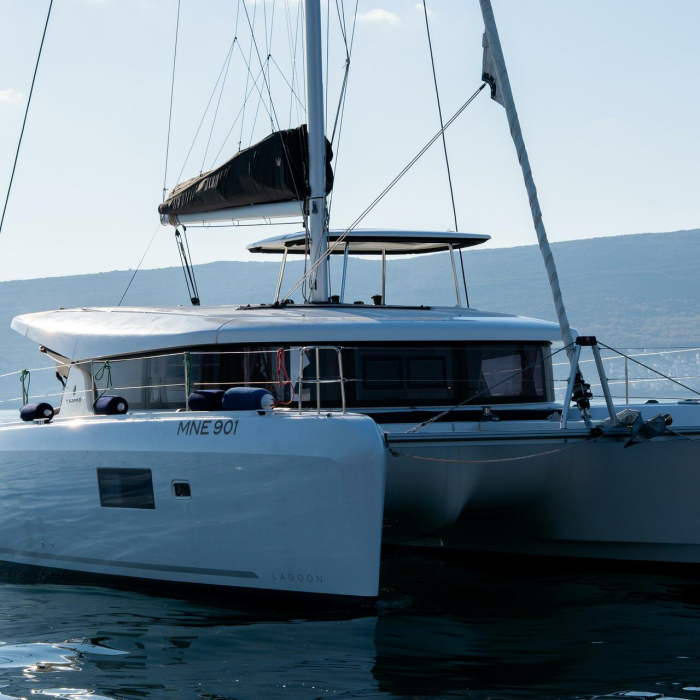 Lyubushka | Lagoon 42 photo 25