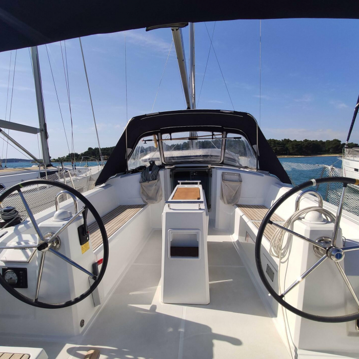 Citrea | Oceanis 38.1 photo 4