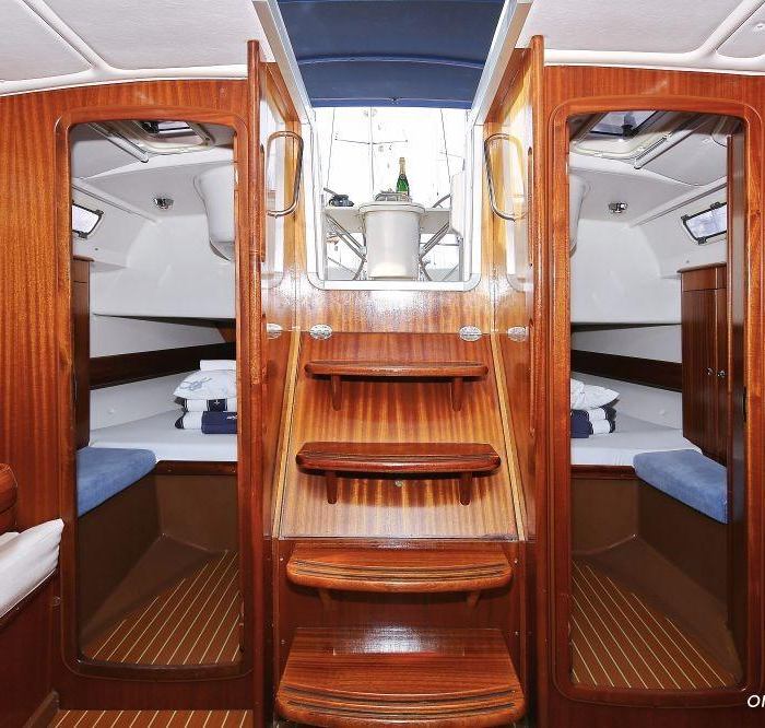 Scorpion | Bavaria 44 photo 36