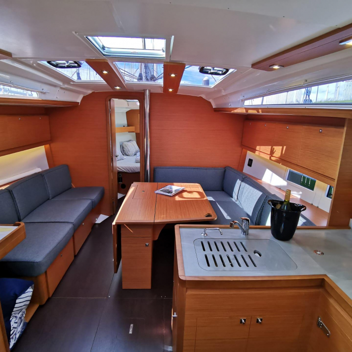 Antares | Dufour 390 Grand Large photo 30