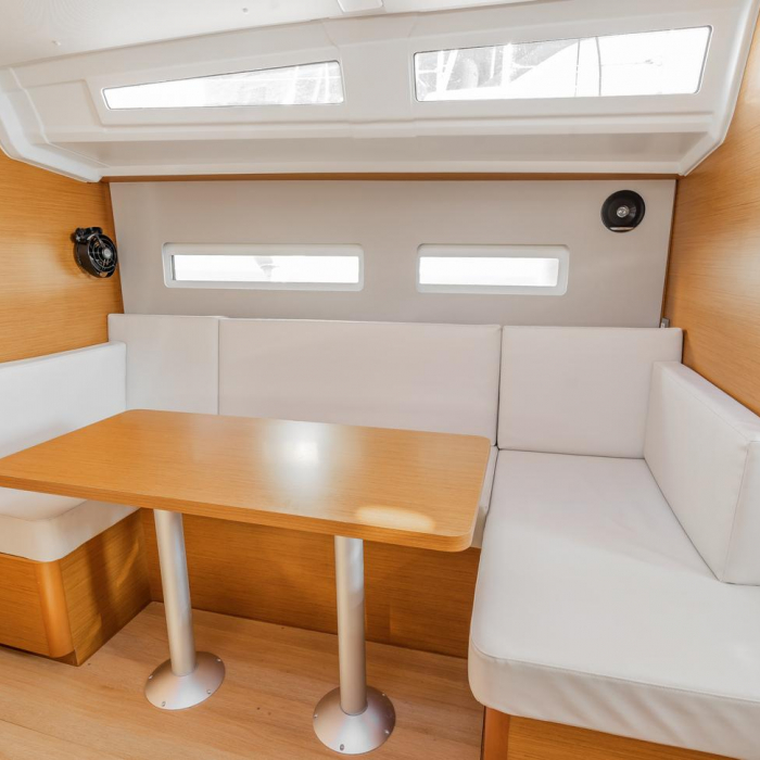 HIGH TIME | Sun Odyssey 410 photo 21